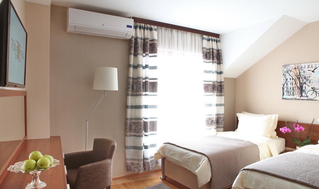 Garni Hotel Tema Nova Čačak Eksteriør billede