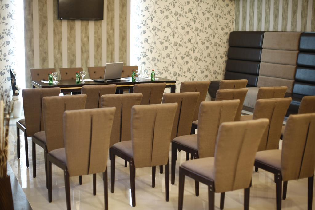 Garni Hotel Tema Nova Čačak Eksteriør billede