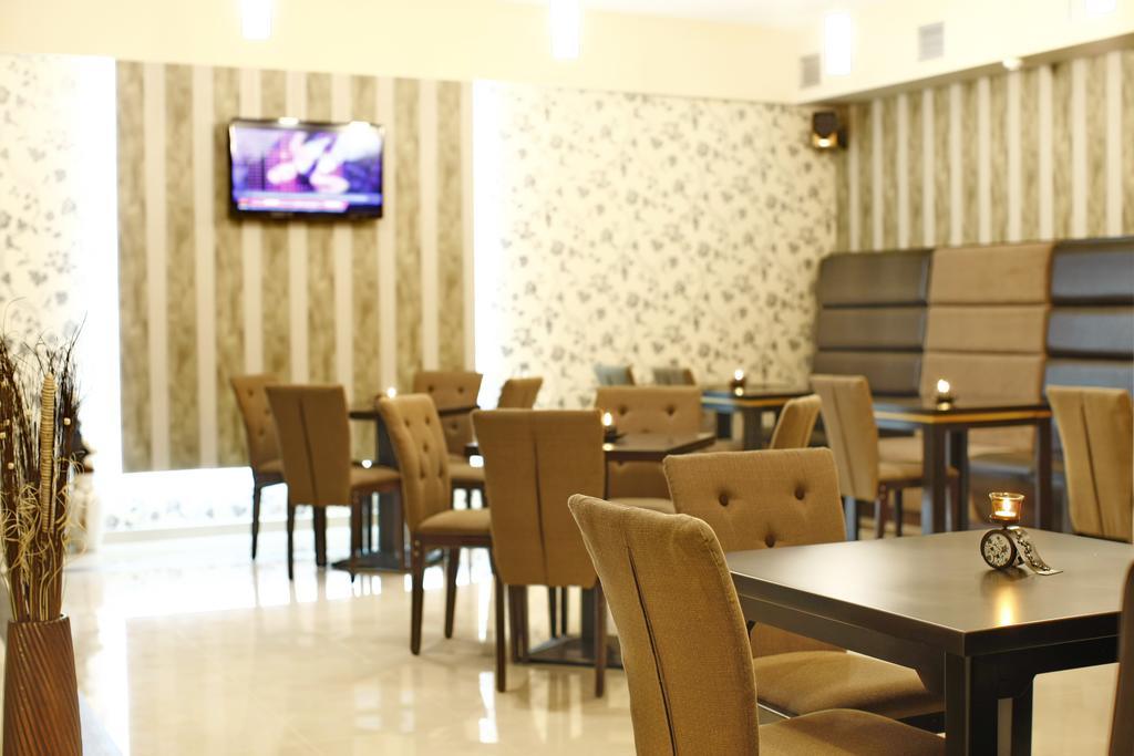 Garni Hotel Tema Nova Čačak Eksteriør billede