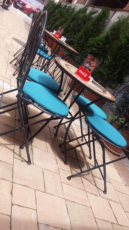 Garni Hotel Tema Nova Čačak Eksteriør billede